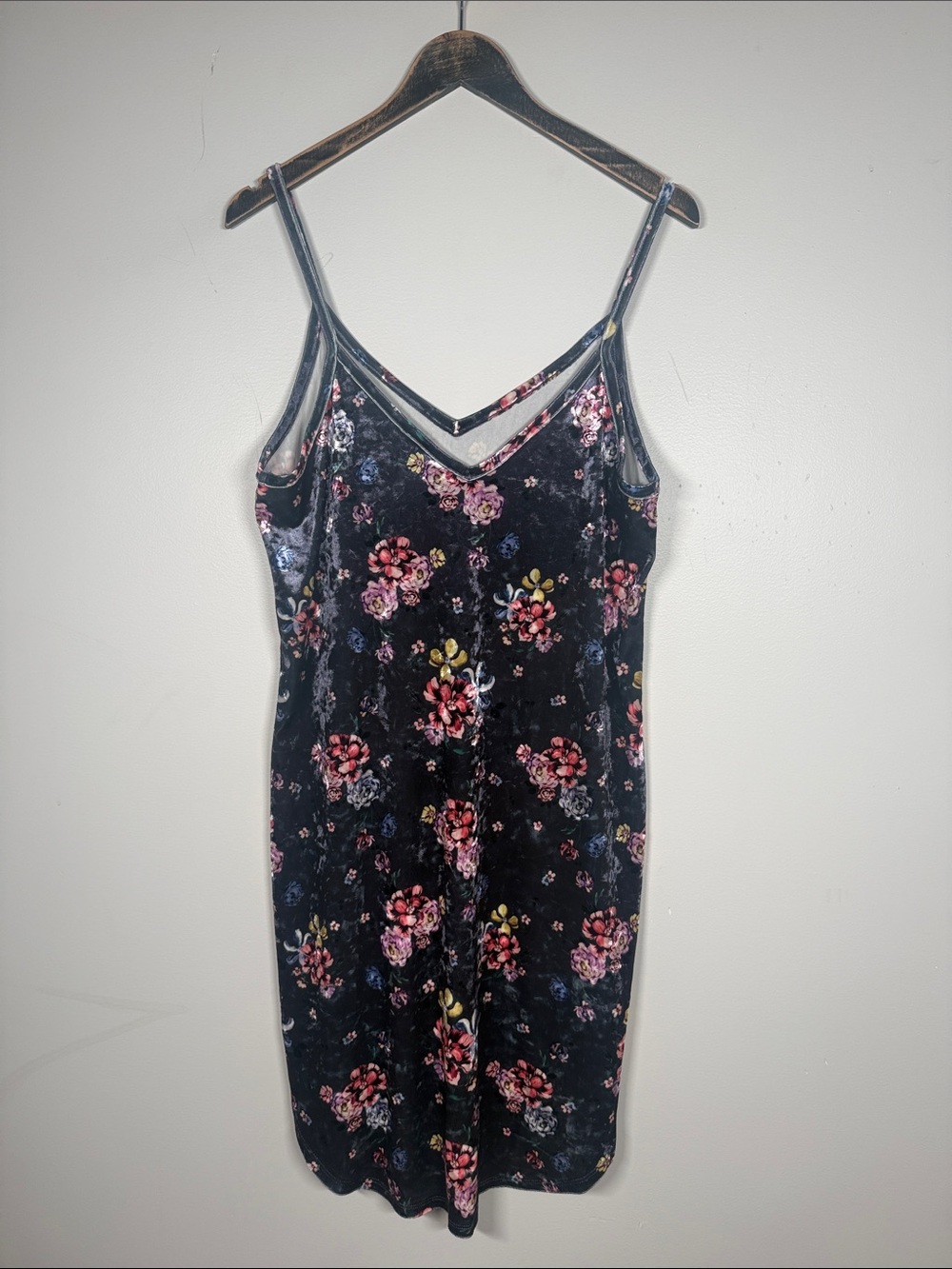 Simons Black Velvet Floral Slip Dress with Pink Blooms (robe also available)